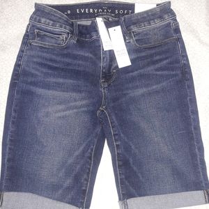 White House Black market Bermuda short pant